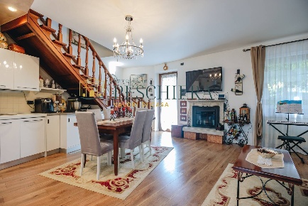 Foto Appartamento in Via Malcanton, Lazise Colà di 120 m² con 3 locali