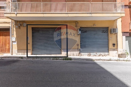 Foto Magazzino in via esperanto, Ragusa San Luigi - Archimede di 76 m²