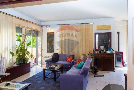 Foto Appartamento in Via Pietra Dell'Ova, Tremestieri Etneo di 130 m²