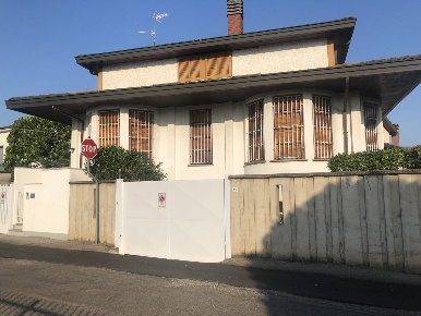 Foto Villa singola in Via giacomo leopardi 14, Garlasco Centro di 255 m²