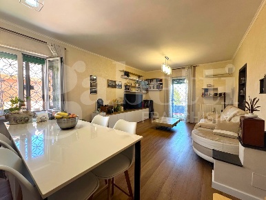 Foto Appartamento in Via SAN PAOLO APOSTOLO 10, Marino di 90 m² in vendita