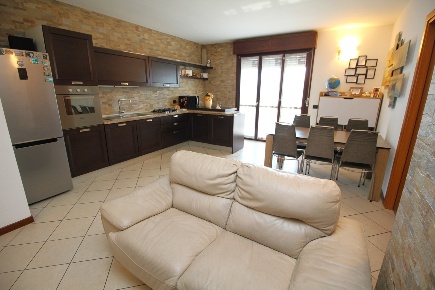 Foto Appartamento in Via Sempione 35, Castellanza di 67 m² con 2 locali