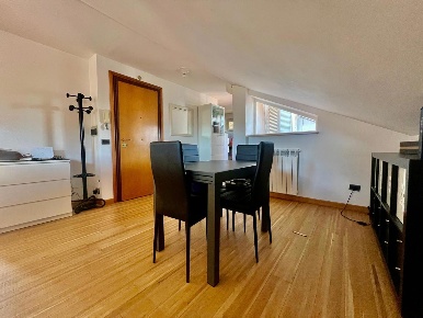 Foto Attico in Via Francesco Cocco Ortu 120, Roma Nuovo Salario di 75 m²