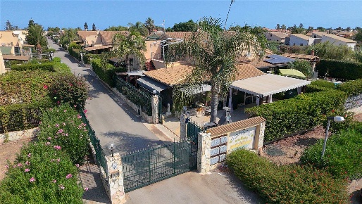 Foto Villa unifamiliare in viale san francesco 37, Campofelice di Roccella