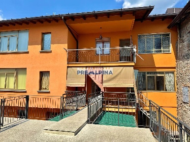 Foto Case semi ndipendenti in Via G. Garibaldi 3, Casnigo di 160 m²