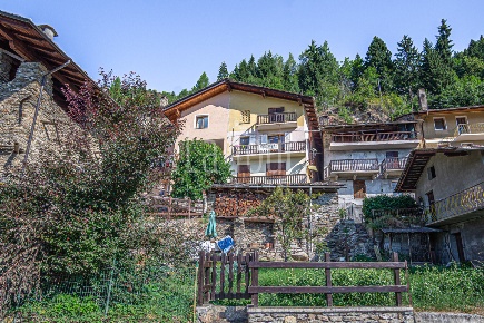 Foto Appartamento in Frazione Thomasset 3/A, Avise di 118 m² con 3 locali