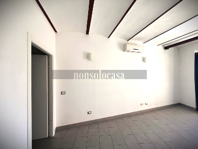 Foto Locale commerciale in Via Ponte Vecchio 999, Perugia di 30 m²