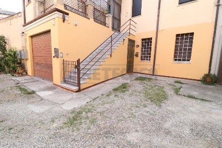 Foto Appartamento a Bondeno Centro di 70 m² con 3 locali in vendita