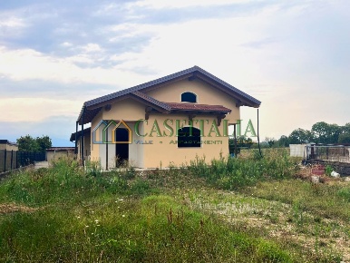Foto Villa unifamiliare a San Giusto Canavese con 3 locali in vendita