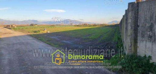 Foto Terreno agricolo in Contrada Candelara, Acerra di 2400 m² in vendita