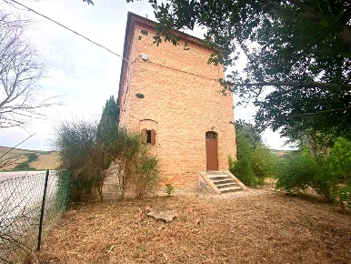 Foto Villa unifamiliare in Via Madonna del Piano 6, Montecarotto di 290 m²