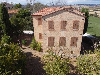 Foto Villa bifamiliare in Via Madonna del Piano 6, Montecarotto di 290 m²