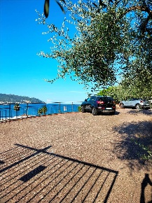 Foto Box in via sant'elmo, Diano Marina Centro di 12 m² con 1 locali