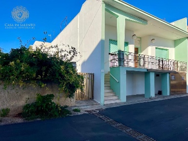 Foto Casa indipendente a Morciano di Leuca Centro di 337 m² con 6 locali