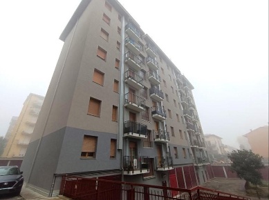 Foto Appartamento a Garbagnate Milanese Centro di 104 m² con 4 locali
