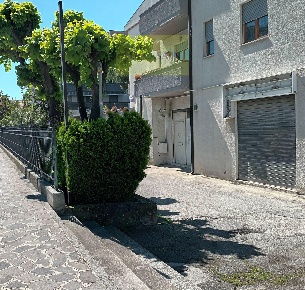 Foto Magazzino in Roma, Silvi Silvi Marina di 377 m² con 6 locali