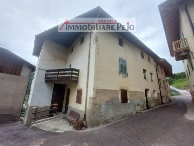 Foto Appartamento in VIA Don Giuseppe Arvedi 17, Peio Celentino di 250 m²