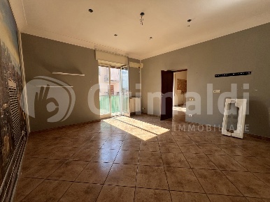 Foto Appartamento in Via CAVOUR 96, Casoria Centro di 90 m² con 3 locali