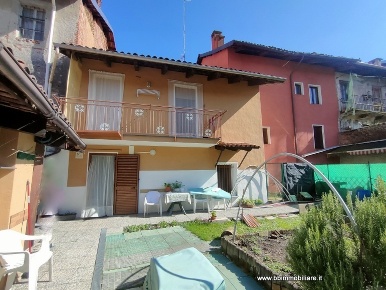 Foto Case semi ndipendenti in rosazza, Biella Chiavazza di 124 m²