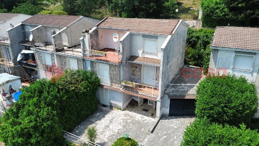 Foto Villa a schiera in Via degli oleandri 7a, Torre Cajetani di 140 m²