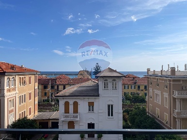 Foto Appartamento a Chiavari Centro di 150 m² con 5 locali in vendita
