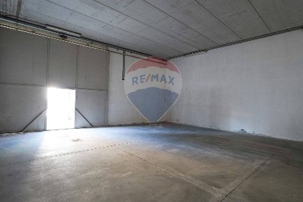 Foto Locale commerciale in Via San Giovanni Bosco, Bergamo Malpensata