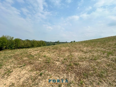 Foto Terreno agricolo a Rocca Cigliè di 28000 m² in vendita