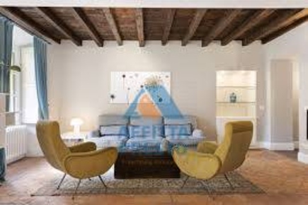 Foto Appartamento a Empoli di 190 m² con 6 locali in affitto