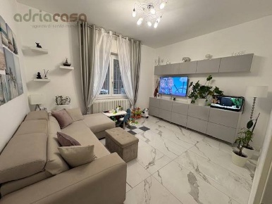 Foto Appartamento in via oliveti, Rimini Miramare - Rivazzurra di 82 m²