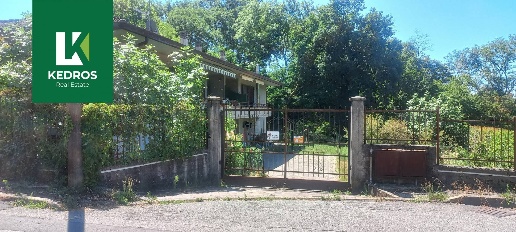 Foto Case semi ndipendenti in Via Gilberto Govi, Varese di 220 m²