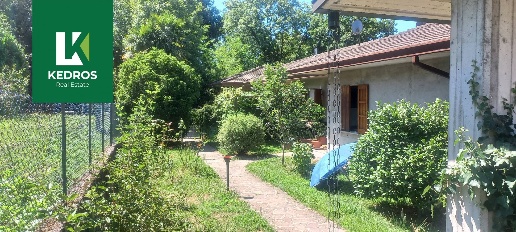 Foto Case semi ndipendenti in Via Gilberto Govi, Varese di 220 m²