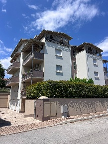 Foto Appartamento in Via dei Mandorli, Rosciano di 115 m² con 5 locali