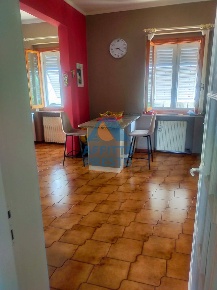 Foto Appartamento a Empoli di 100 m² con 5 locali in vendita