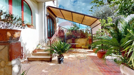 Foto Villa a schiera in VIELLA SALVATORES, Caserta Puccianiello di 206 m²