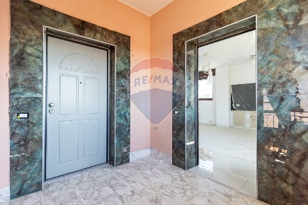 Foto Appartamento in via 4 Novembre, Cerro Maggiore Centro di 108 m²