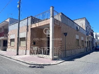 Foto Casa indipendente in Via Corigliano, Galatina Centro di 142 m²