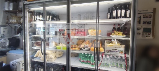 Foto Attività commerciale in Via Diocleziano, Napoli Fuorigrotta di 55 m²