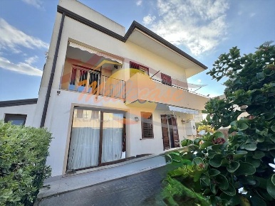 Foto Villa bifamiliare in Via Pippo Fava, Siracusa Scala Greca - Neapolis