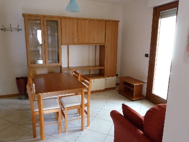 Foto Appartamento in Via Cividale interni, Udine Via Cividale di 61 m²