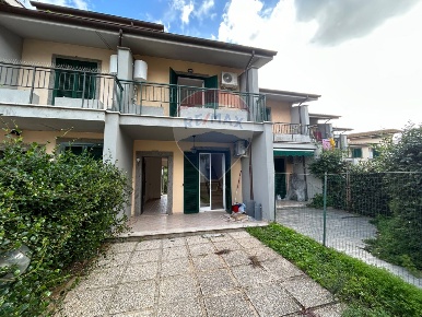 Foto Villa a schiera in Via Polinesia, Sabaudia Bella Farnia di 78 m²