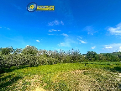 Foto Terreno residenziale in via gabriele melozzi, Teramo di 894 m²