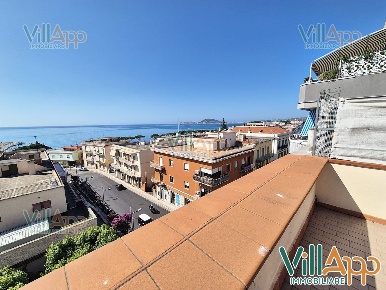 Foto Appartamento in Via Vitruvio, Formia Centro di 40 m² con 3 locali