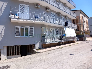 Foto Appartamento a Mugnano del Cardinale di 138 m² con 4 locali in vendita