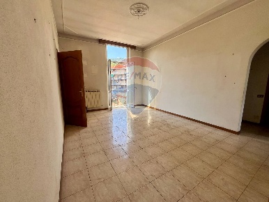 Foto Appartamento in Via piacenza, Chiavari Caperana di 90 m² con 5 locali