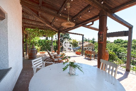Foto Villa unifamiliare in Via del Colle, Carbognano di 210 m² con 5 locali