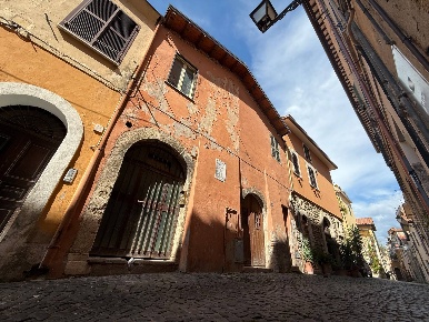 Foto Appartamento in via A. Federici, Monterotondo Centro Storico di 90 m²