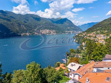 Foto Rustico in via capovico, Blevio di 250 m² con 6 locali in vendita