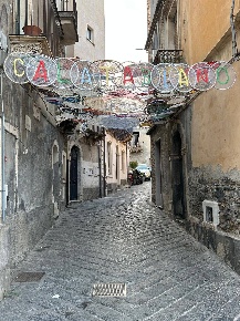 Foto Casa indipendente in Via Giuseppe Mazzini, Calatabiano di 215 m²