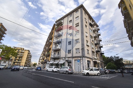 Foto Appartamento in via Orchidea, Catania Cibali di 61 m² con 4 locali
