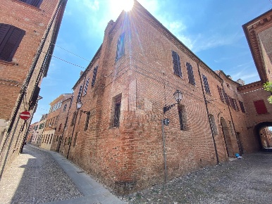 Foto Appartamento in Via Ghisiglieri, Ferrara Santa Maria in Vado di 118 m²